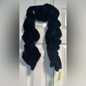 Tan's NWT Black Scrunched Style Faux Fur Scarf
